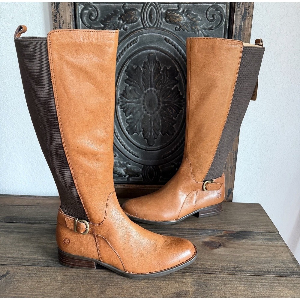 Born Campbell Equestrian Tall Riding Boots Cognac Leather 8.5 Brass Buckle Strap